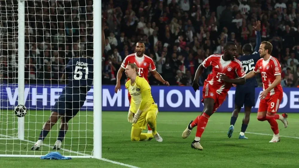 Champions: PSG-Bayern Munique (EPA/MOHAMMED BADRA)
