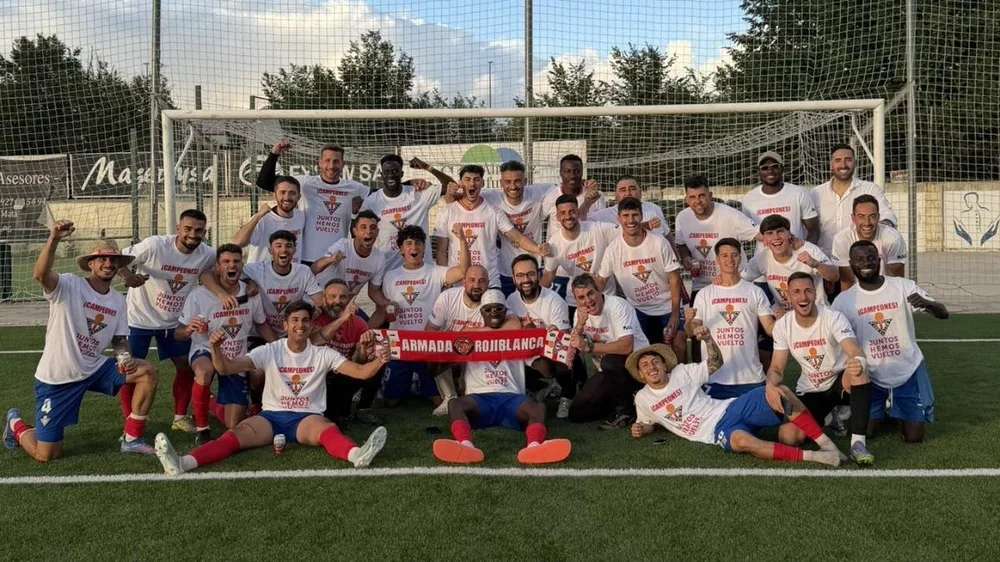 El Don Benito celebró su merecido ascenso a Segunda RFEF